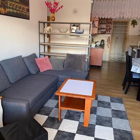 Apartman Tanas Atlantis Tabor Appartamento Esterno foto