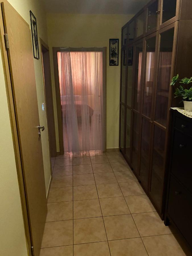 Apartman Tanas Atlantis Tabor Appartamento Esterno foto